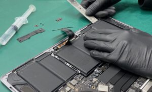 Extending the Life of Your MacBook with a Macbook Battery Replacement