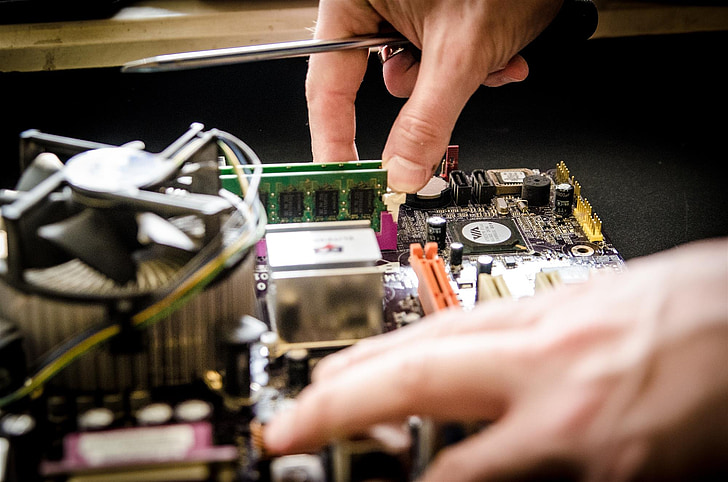 Top 10 Essential Tips for Effective Computer Repair: Save Time and Money! 1 Mac Repair Speciaslist